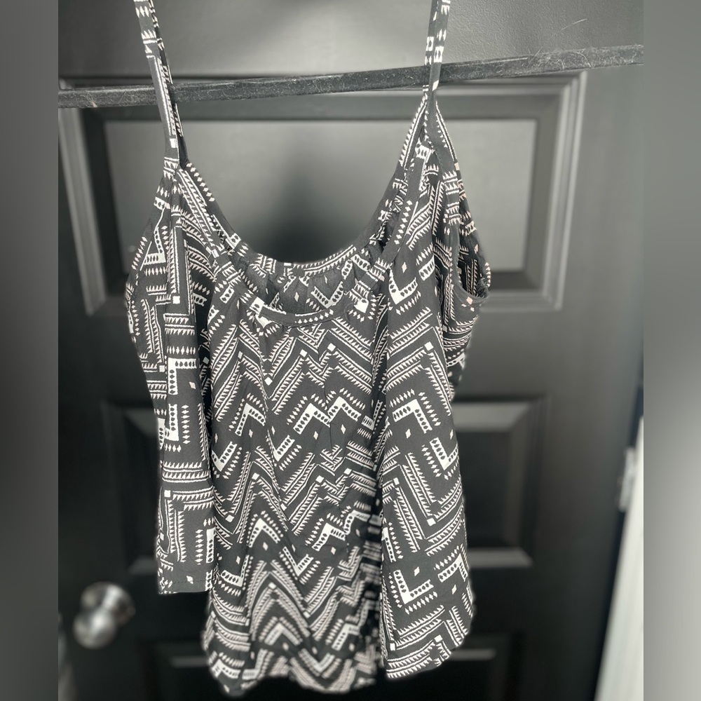 RUE21 Aztec print black and white spaghetti strap camisole top. MEDIUM.